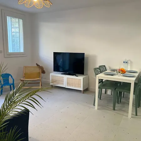 T3 Le Cocon Mediterraneen, Et Parking Prive Λα Σιοτά