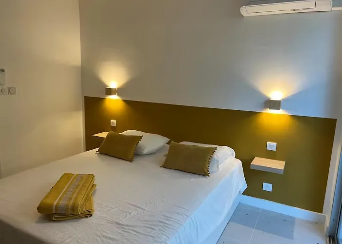 T3 Le Cocon Mediterraneen, Et Parking Prive Λα Σιοτά